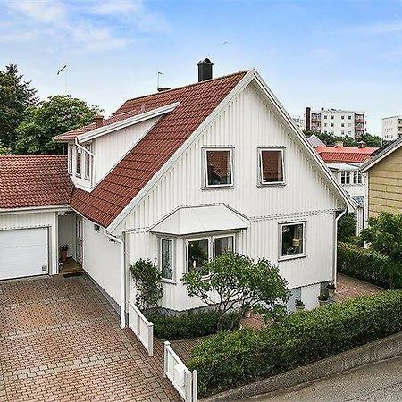 Laegenhet Centralt Lysekil Exterior foto
